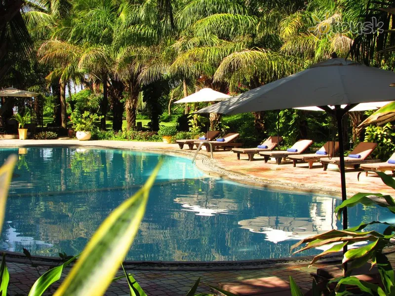 Фото отеля Pacific Beach Resort 3* Фант'єт В'єтнам екстер'єр та басейни