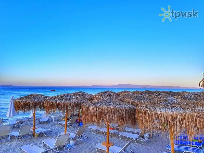 Фото отеля Alkyonis Hotel 2* Halkidiki — Nea Kallikratia Grieķija pludmale