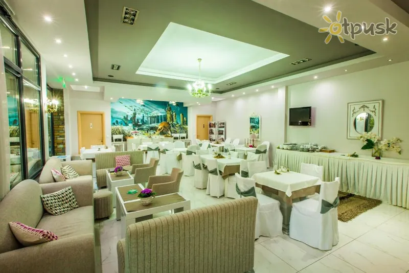 Фото отеля Atlantis Hotel 2* Halkidiki — Nea Kallikratia Grieķija bāri un restorāni