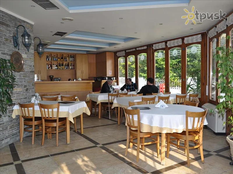 Фото отеля Georgalas Sun Beach Hotel 2* Chalkidikė – Nea Kallikratia Graikija barai ir restoranai