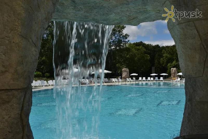 Фото отеля Holiday Villas 2* Primorsko Bulgarija išorė ir baseinai