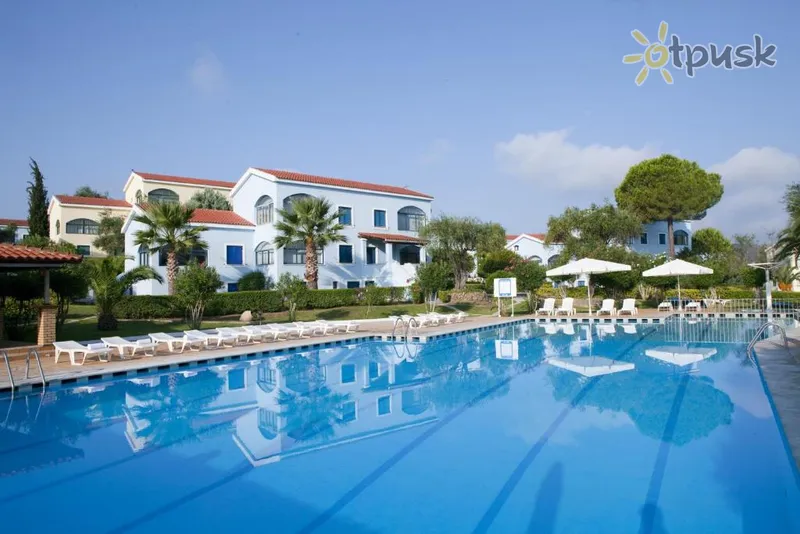 Фото отеля Govino Bay 3* Korfu Graikija išorė ir baseinai