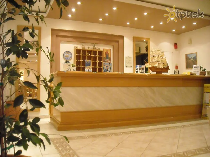 Фото отеля Iris Hotel 2* Chalkidikė – Nea Kallikratia Graikija fojė ir interjeras