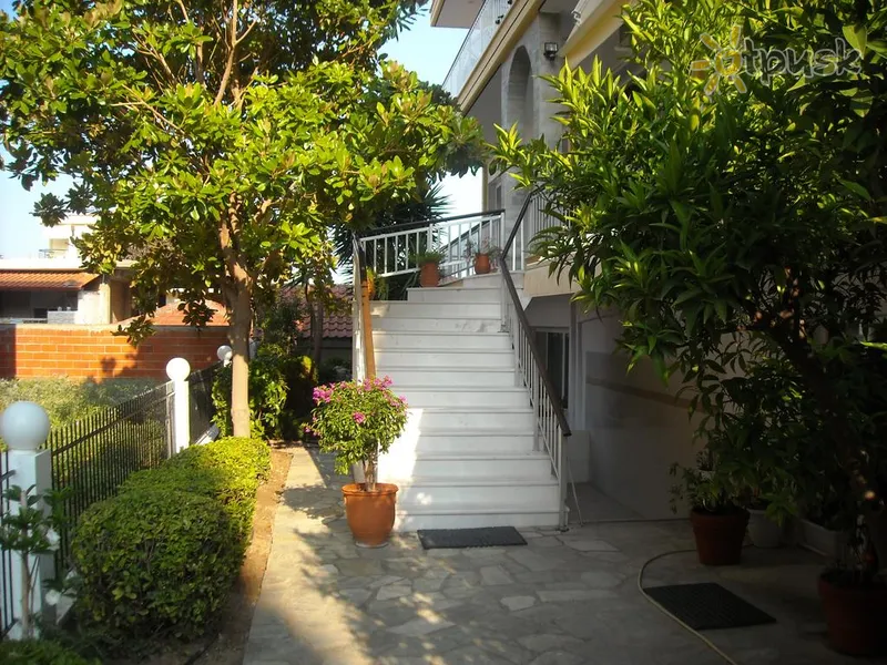 Фото отеля Iris Hotel 2* Halkidiki — Nea Kallikratia Grieķija ārpuse un baseini