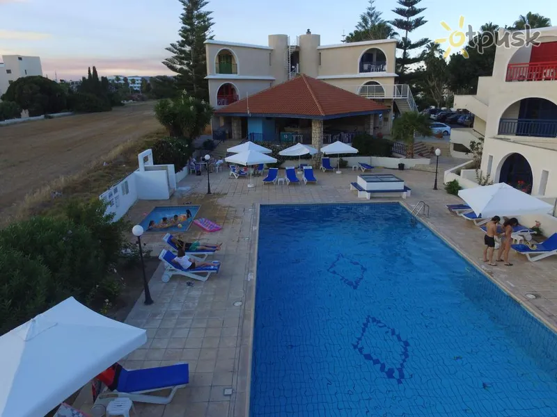 Фото отеля Pandream Hotel Apartments 3* Пафос Кіпр екстер'єр та басейни