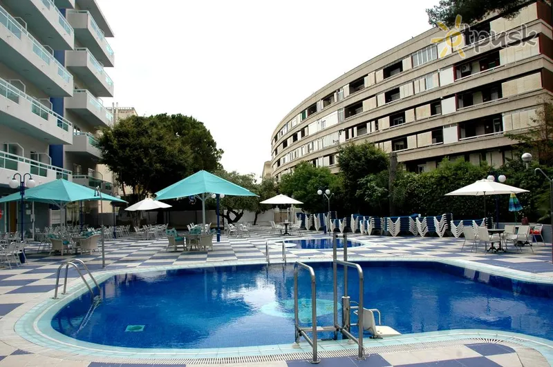 Фото отеля Santa Monica Playa 3* Kostadorada Spānija ārpuse un baseini