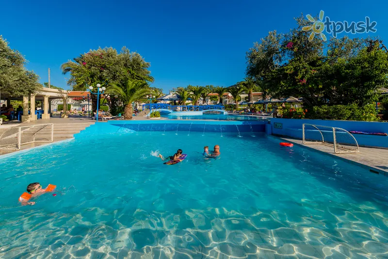Фото отеля Filerimos Village Hotel 4* Rodas Graikija išorė ir baseinai