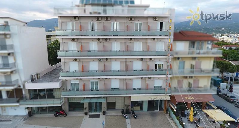 Фото отеля Flisvos Hotel 2* Peloponesas Graikija išorė ir baseinai