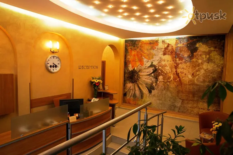 Фото отеля Bulair Hotel 2* Бургас Болгарія лобі та інтер'єр