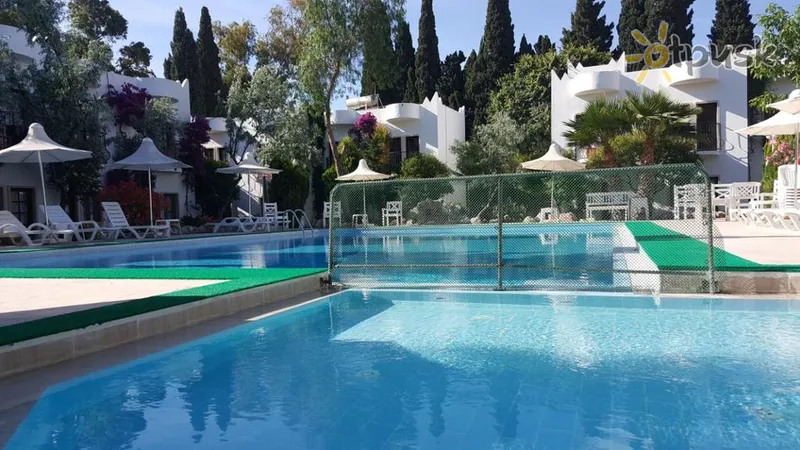 Фото отеля Flora Safir Hotel 3* Bodrumas Turkija išorė ir baseinai