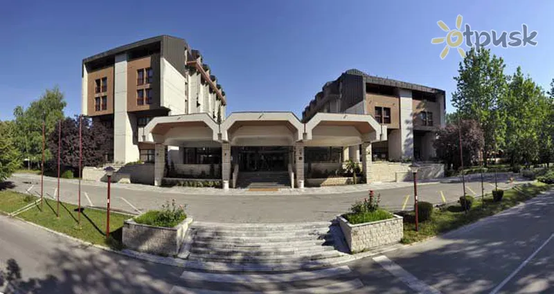 Фото отеля Grand Cetinje Hotel 3* Cetinje Melnkalne ārpuse un baseini