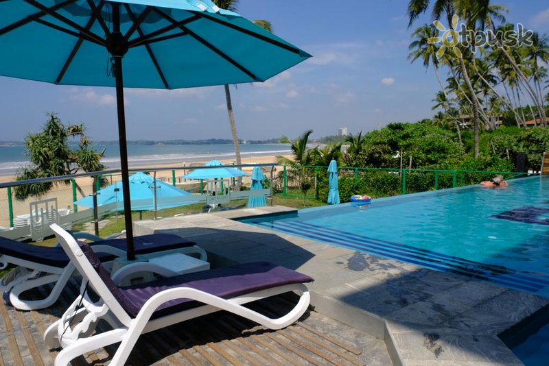 Фото отеля Twenty-Two Weligambay 4* Велігама Шрі Ланка екстер'єр та басейни