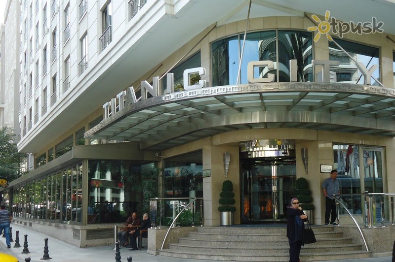 Фото отеля Titanic City Hotel 4* Стамбул Турция экстерьер и бассейны
