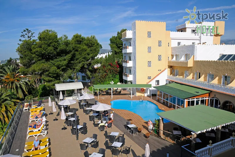 Фото отеля Nerja Club & Spa Hotel 3* Коста Дель Соль Іспанія екстер'єр та басейни