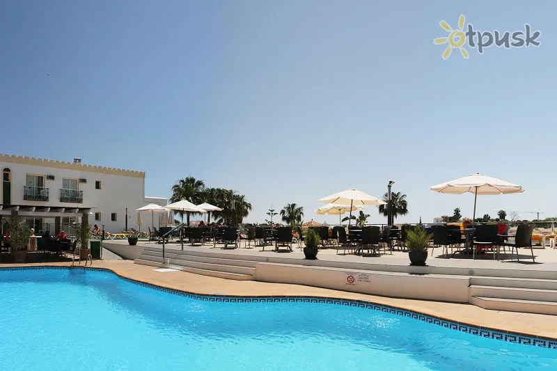 Фото отеля Nerja Club & Spa Hotel 3* Kosta del Solis Ispanija išorė ir baseinai