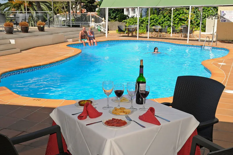Фото отеля Nerja Club & Spa Hotel 3* Costa del Sol Spānija ārpuse un baseini