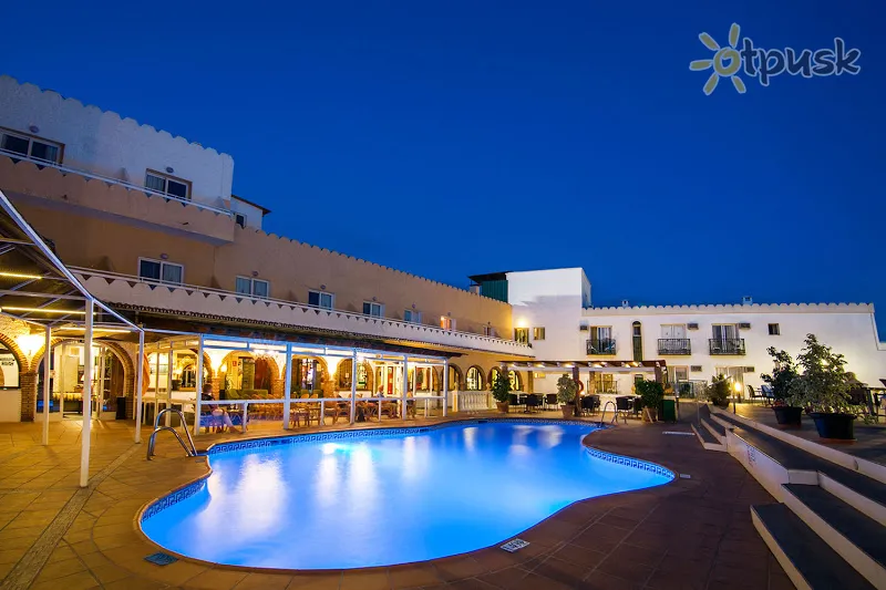 Фото отеля Nerja Club & Spa Hotel 3* Коста Дель Соль Испания экстерьер и бассейны