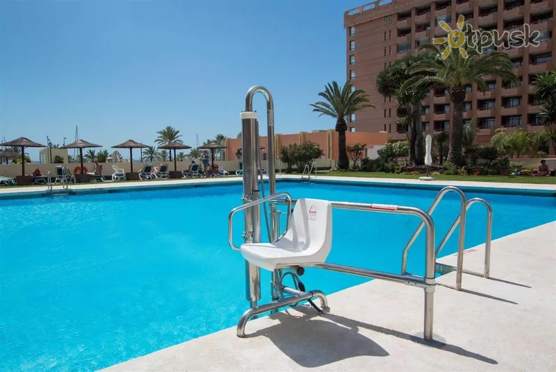 Фото отеля Pyr Fuengirola Hotel Apartamentos 3* Kosta del Solis Ispanija išorė ir baseinai