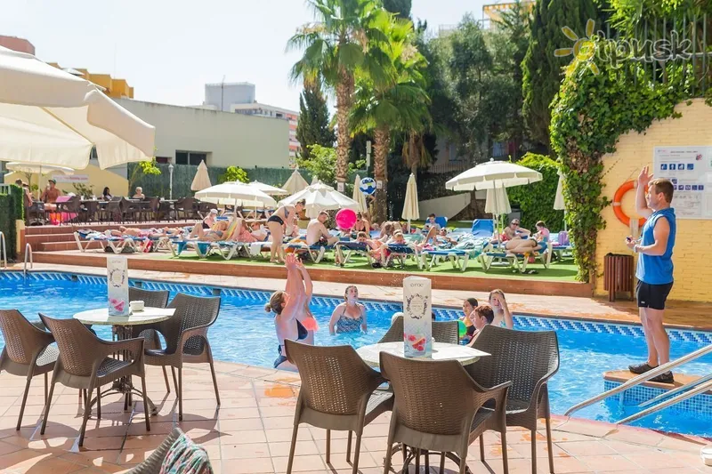 Фото отеля AluaSoul Costa Malaga 4* Costa del Sol Spānija ārpuse un baseini