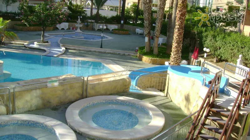 Фото отеля Alone Hotel 3* Коста Бланка Іспанія екстер'єр та басейни