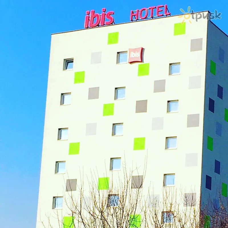 Фото отеля Ibis Sofia Airport Hotel 3* София Болгария экстерьер и бассейны