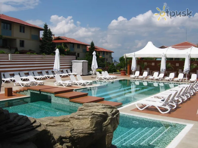 Фото отеля Tsarsko Selo Spa Hotel 4* София Болгария экстерьер и бассейны