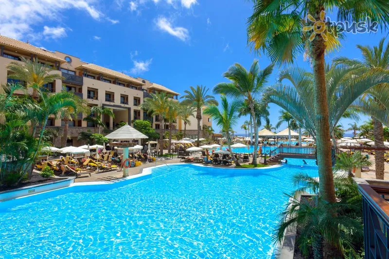 Фото отеля GF Gran Costa Adeje 5* par. Tenerife (Kanārijas) Spānija ārpuse un baseini