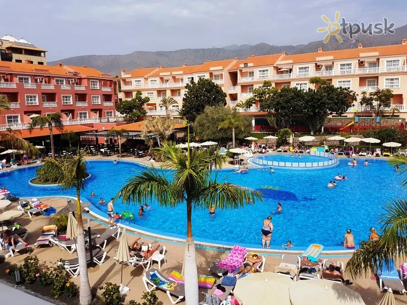 Фото отеля El Duque Aparthotel 3* par. Tenerife (Kanārijas) Spānija ārpuse un baseini
