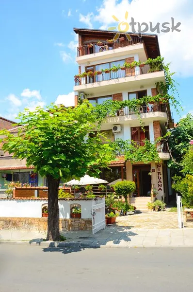 Фото отеля Nirvana Guest House 2* Несебр Болгария экстерьер и бассейны