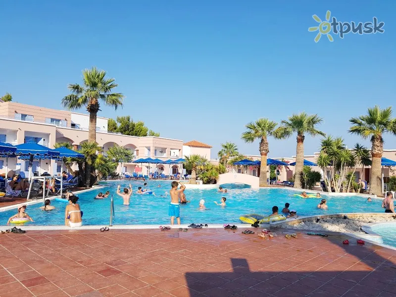 Фото отеля Mitsis Rodos Village Beach Hotel & Spa 5* par. Rodas Grieķija ārpuse un baseini