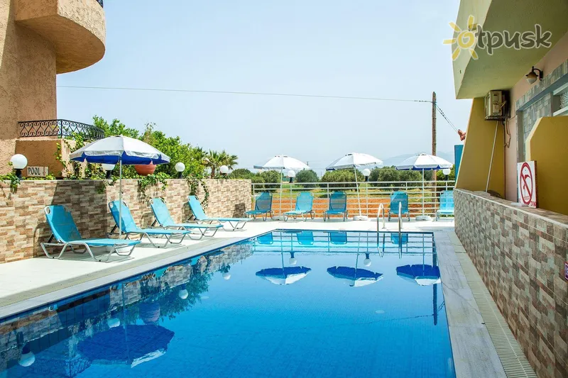 Фото отеля Sterling Hotel 3* о. Крит – Іракліон Греція екстер'єр та басейни