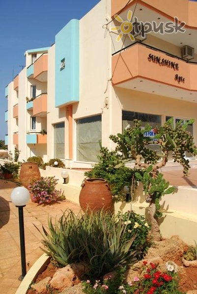 Фото отеля Sunshine Apartments Garden 2* о. Крит – Ираклион Греция экстерьер и бассейны