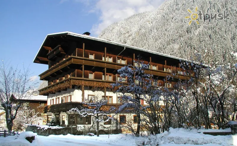 Фото отеля Pension Strolz Hotel 3* Mayrhofenas Austrija išorė ir baseinai