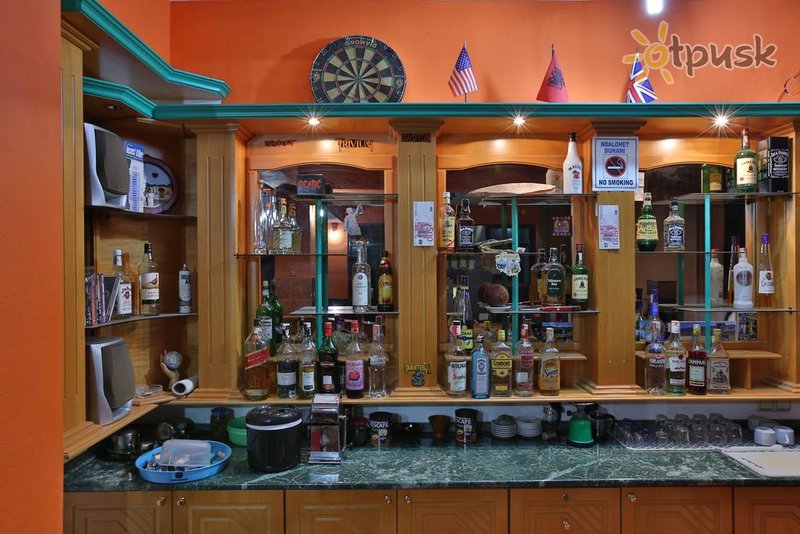 Фото отеля Tani's Guesthouse 2* Ксамил Албания бары и рестораны