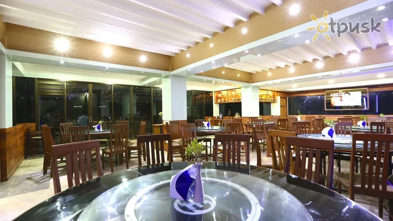 Фото отеля Hyton Pattaya 3* Паттайя Таїланд бари та ресторани