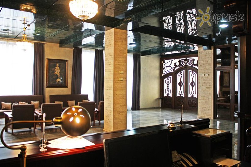 Фото отеля Wine Palace Hotel 4* Тбилиси Грузия лобби и интерьер