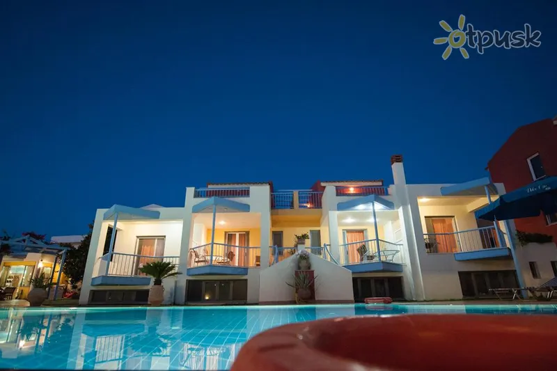 Фото отеля Niriides Apartments Studios 2* Пелопоннес Греція екстер'єр та басейни
