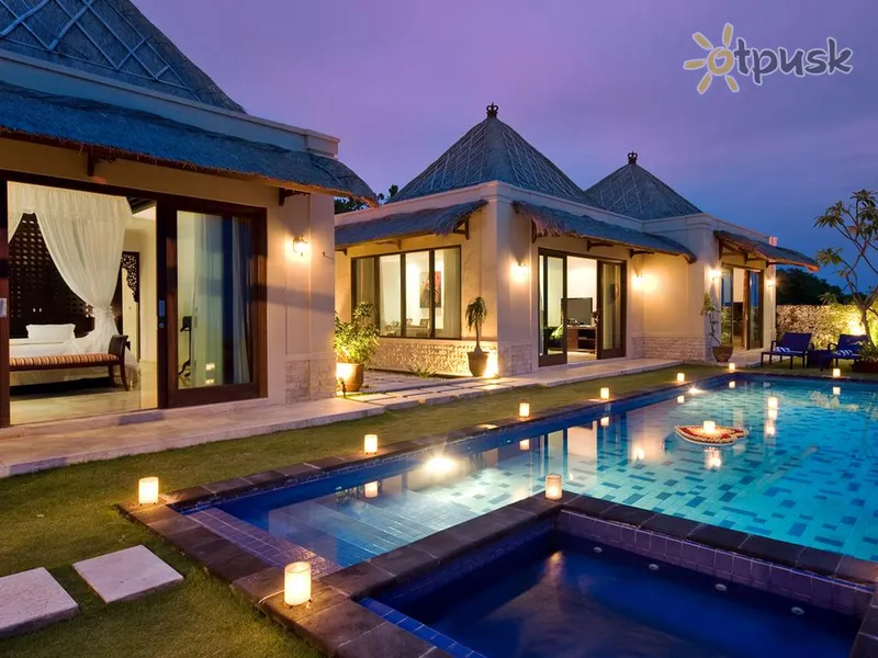 Фото отеля Chateau de Bali Ungasan Boutique Villas and Spa 5* Džimbarāna (Bali) Indonēzija ārpuse un baseini