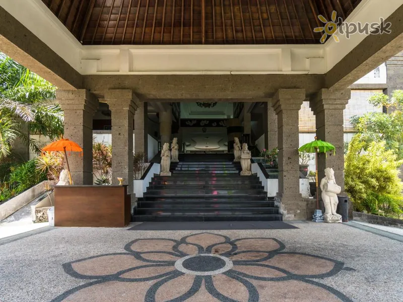 Фото отеля Chateau de Bali Ungasan Boutique Villas and Spa 5* Džimbarāna (Bali) Indonēzija vestibils un interjers