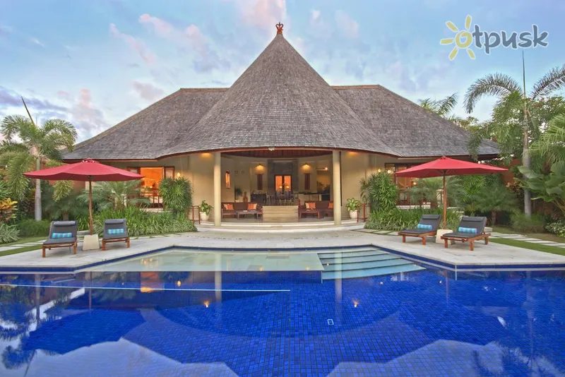 Фото отеля The Kunja Villas & Spa 5* Кута (о. Бали) Индонезия экстерьер и бассейны