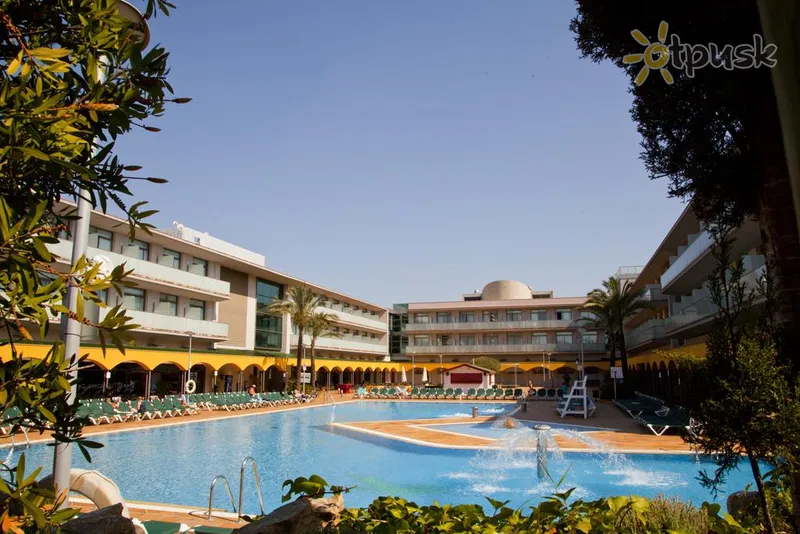 Фото отеля Mediterraneo Benidorm Hotel 4* Коста Бланка Испания экстерьер и бассейны