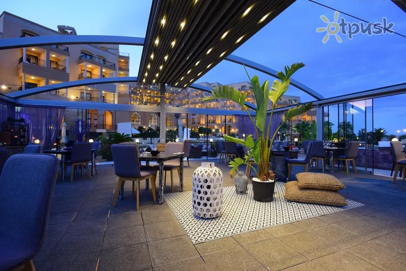 Фото отеля Corinthia Hotel St George's Bay 5* Сан Джулианс Мальта бары и рестораны