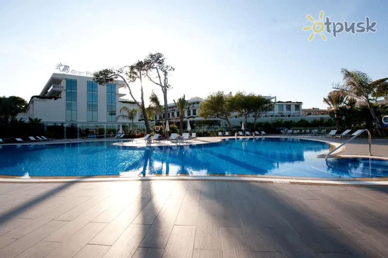 Фото отеля Gran Palas Hotel Spa & Beach Resort 5* Kostadorada Spānija ārpuse un baseini