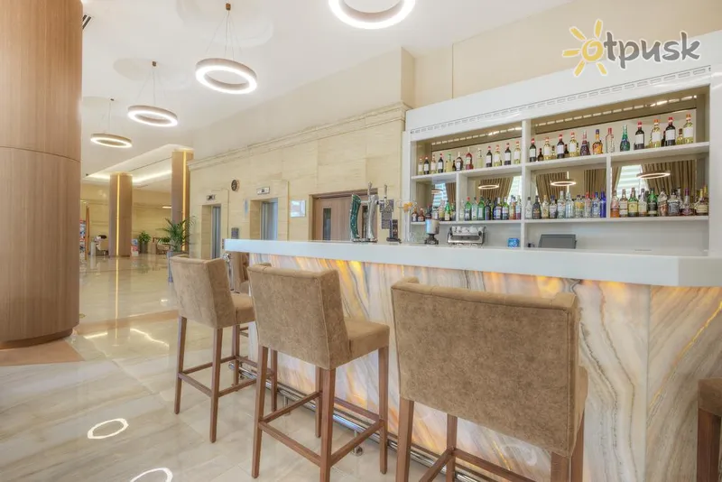 Фото отеля Golden Tulip Vivaldi Hotel 4* Сан Джулианс Мальта бары и рестораны