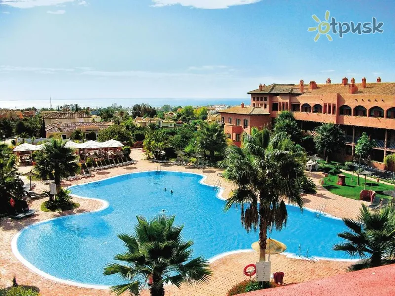 Фото отеля The Pierre & Vacances Estepona Residence 4* Коста Дель Соль Іспанія екстер'єр та басейни