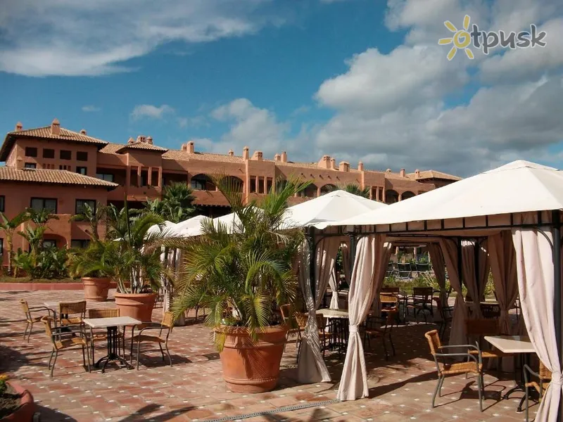 Фото отеля The Pierre & Vacances Estepona Residence 4* Коста Дель Соль Испания бары и рестораны