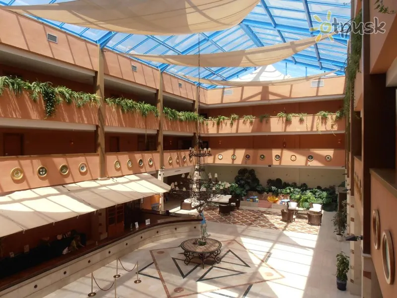 Фото отеля The Pierre & Vacances Estepona Residence 4* Коста Дель Соль Испания лобби и интерьер