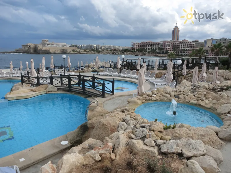 Фото отеля Radisson Blu Resort St. Julian's 5* Sandžulians Malta ārpuse un baseini