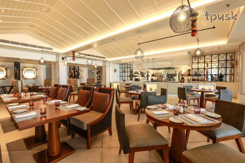 Фото отеля Weligama Bay Marriott Resort & Spa 5* Weligama Šrilanka bāri un restorāni