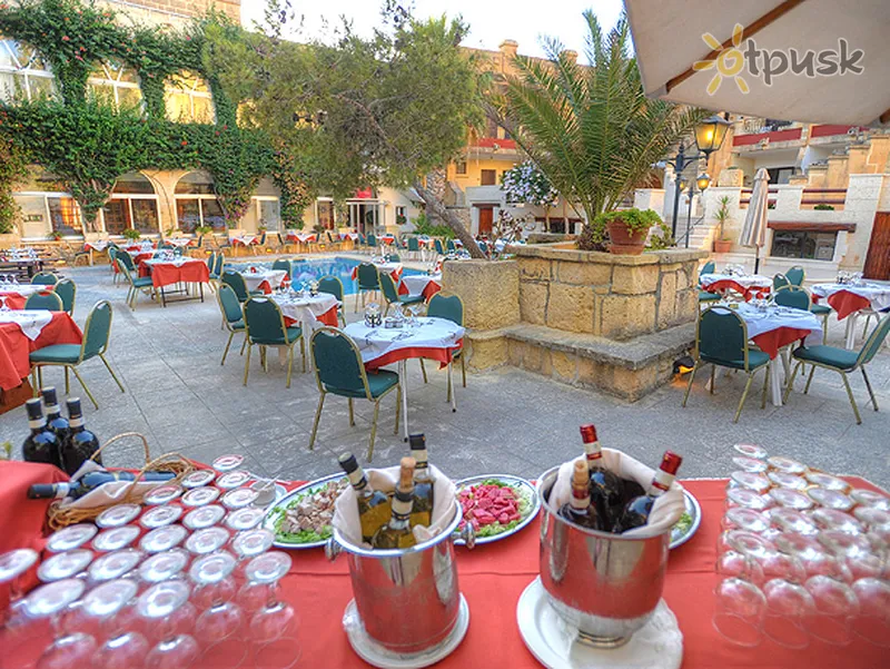 Фото отеля Cornucopia Hotel 4* о. Гоцо Мальта бари та ресторани